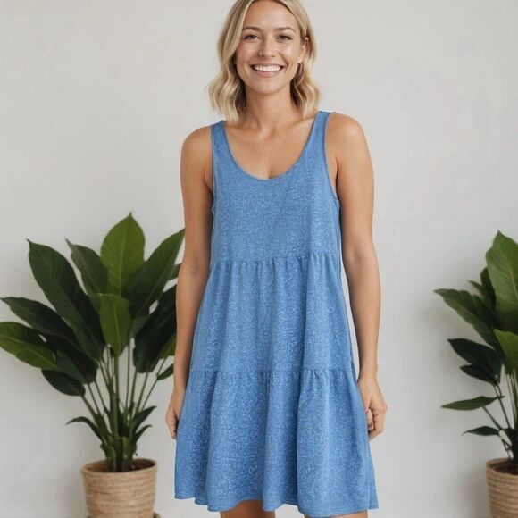 Frye Tiered Dress FADED BANDANA BLUE Size Medium Sleeveless Coastal Beachy NWT - Picture 16 of 16